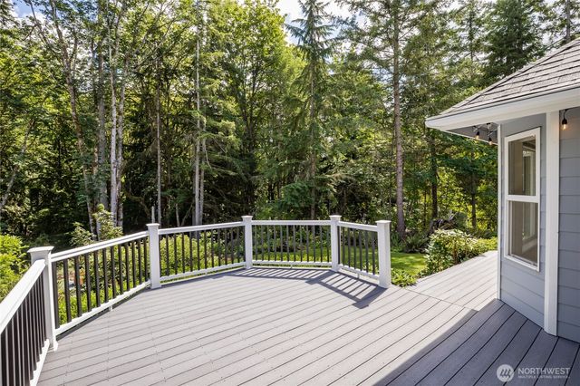 36202 249th Avenue SE, Enumclaw, WA 98022