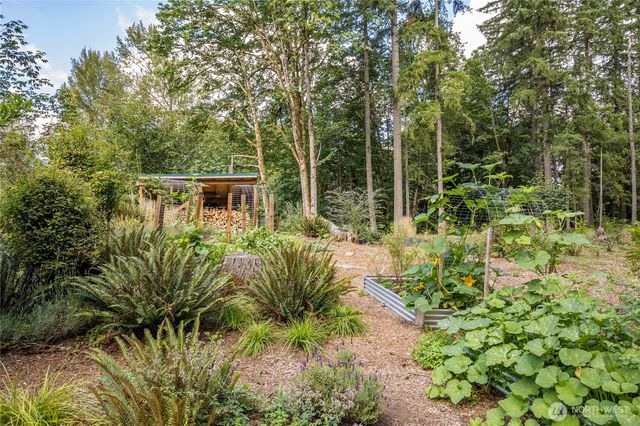 36202 249th Avenue SE, Enumclaw, WA 98022