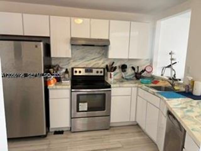 1770 NE 191st St 808-1, Miami, FL 33179