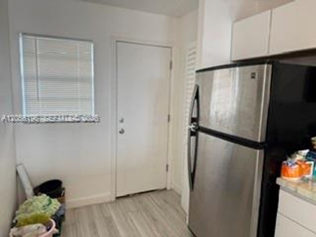 1770 NE 191st St 808-1, Miami, FL 33179