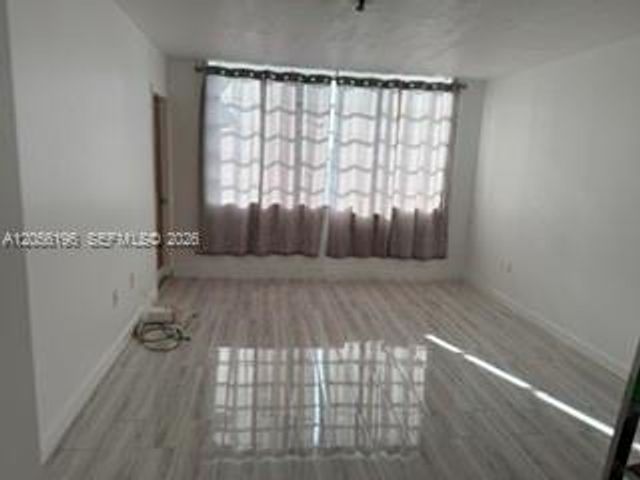 1770 NE 191st St 808-1, Miami, FL 33179