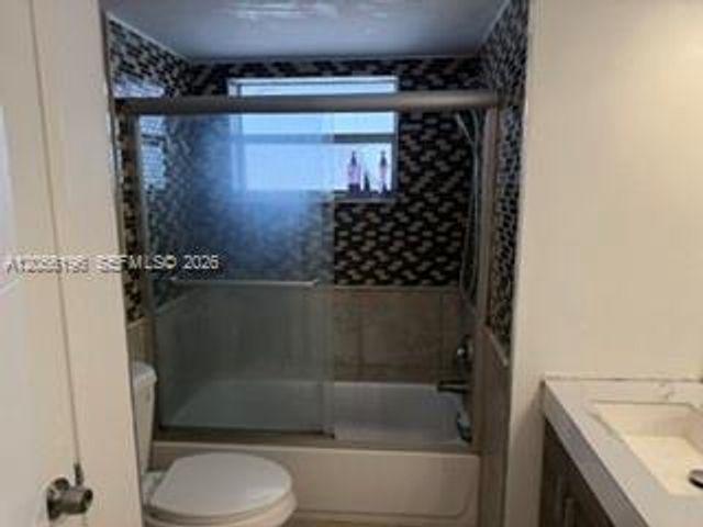 1770 NE 191st St 808-1, Miami, FL 33179