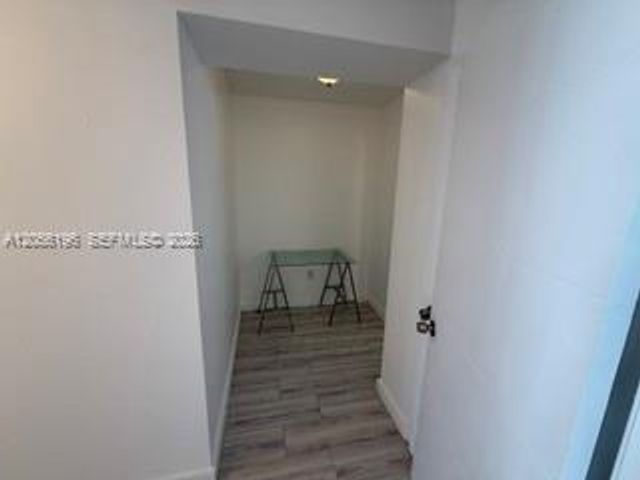 1770 NE 191st St 808-1, Miami, FL 33179