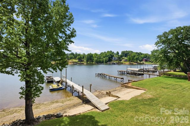 4473 Ridge Street, Claremont, NC 28610