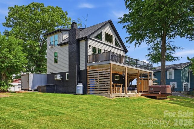 4473 Ridge Street, Claremont, NC 28610
