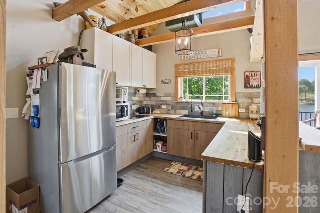 4473 Ridge Street, Claremont, NC 28610