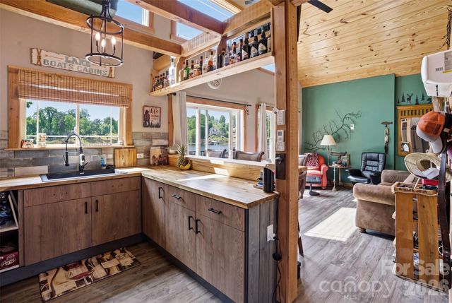 4473 Ridge Street, Claremont, NC 28610
