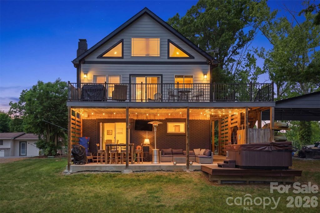 4473 Ridge Street, Claremont, NC 28610