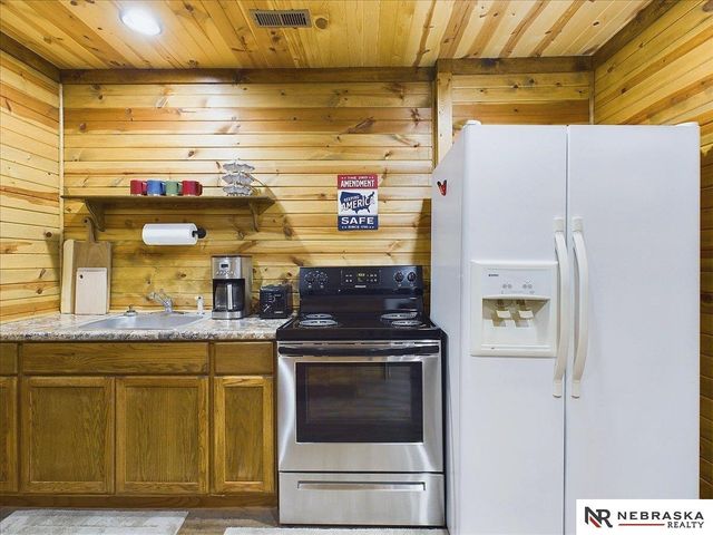 6541 Russell Emmett Court, Papillion, NE 68133
