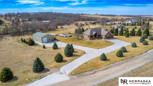 6541 Russell Emmett Court, Papillion, NE 68133
