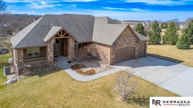 6541 Russell Emmett Court, Papillion, NE 68133