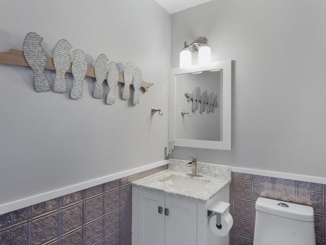 1822 Newberry LANE, Racine, WI 53402