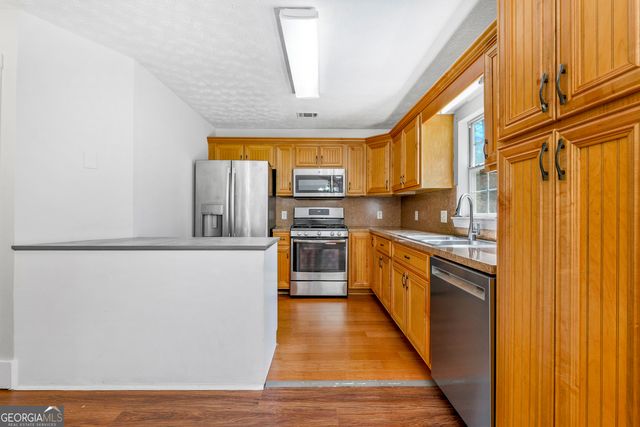 108 Nicki Court, Hampton, GA 30228