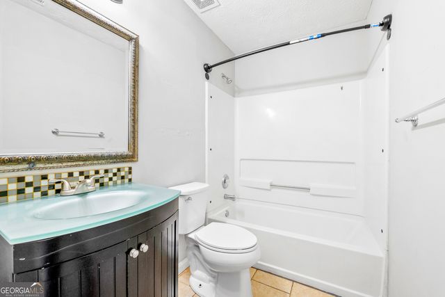 108 Nicki Court, Hampton, GA 30228