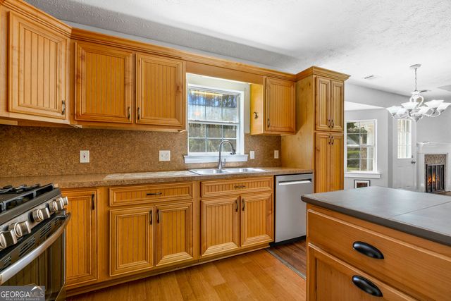 108 Nicki Court, Hampton, GA 30228