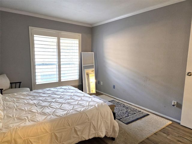 10053 Westpark Drive 326, Houston, TX 77042