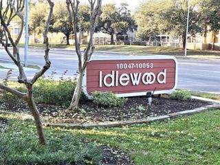 10053 Westpark Drive 326, Houston, TX 77042