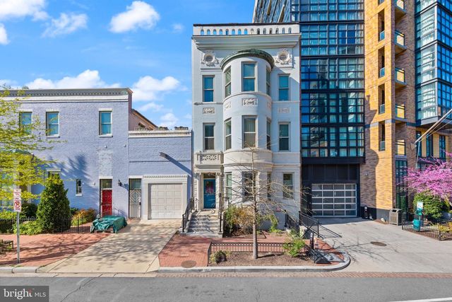 475 New York Ave NW Unit 7, Washington, DC 20001