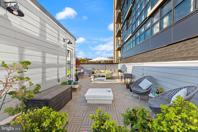 475 New York Ave NW Unit 7, Washington, DC 20001