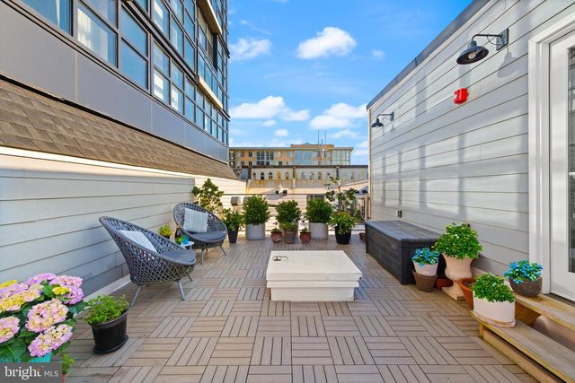 475 New York Ave NW Unit 7, Washington, DC 20001
