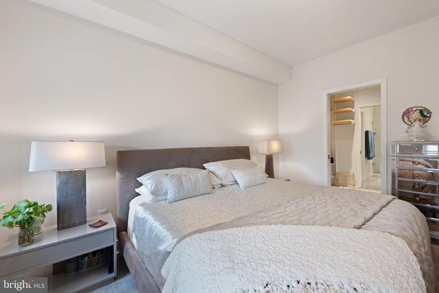 475 New York Ave NW Unit 7, Washington, DC 20001