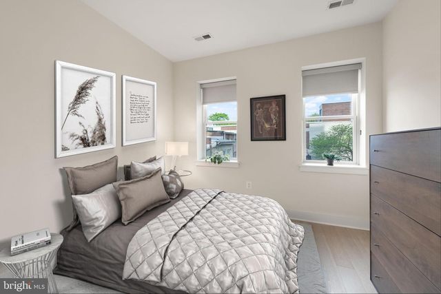 475 New York Ave NW Unit 7, Washington, DC 20001