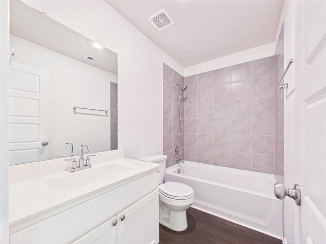 2002 Brisa Lane, Mont Belvieu, TX 77523