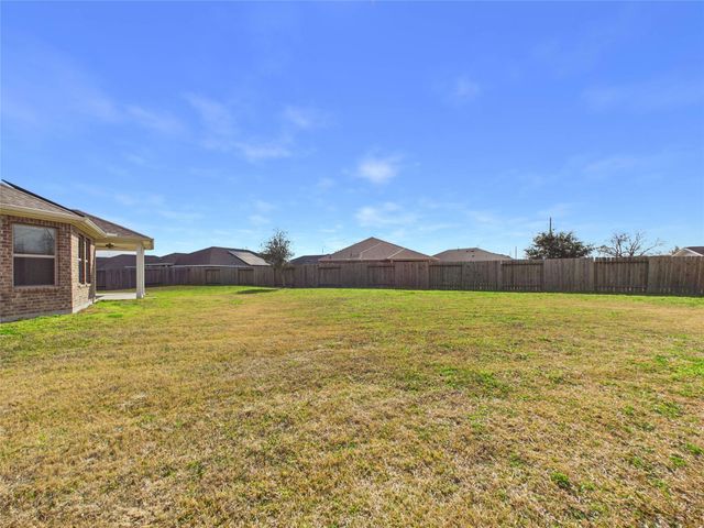2002 Brisa Lane, Mont Belvieu, TX 77523