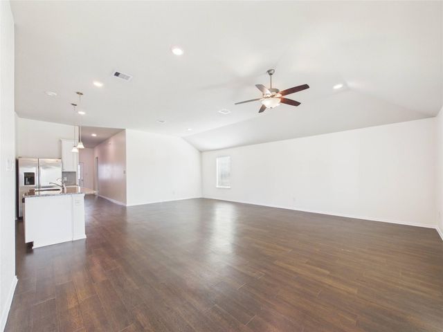 2002 Brisa Lane, Mont Belvieu, TX 77523