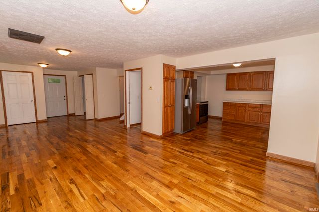 26490 Southport Drive, South Bend, IN 46628