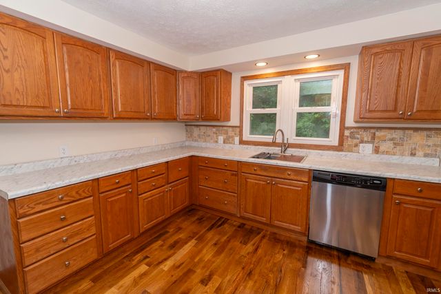 26490 Southport Drive, South Bend, IN 46628
