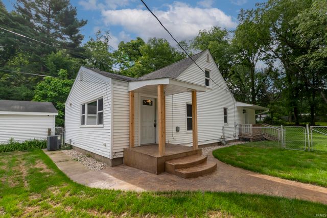 26490 Southport Drive, South Bend, IN 46628