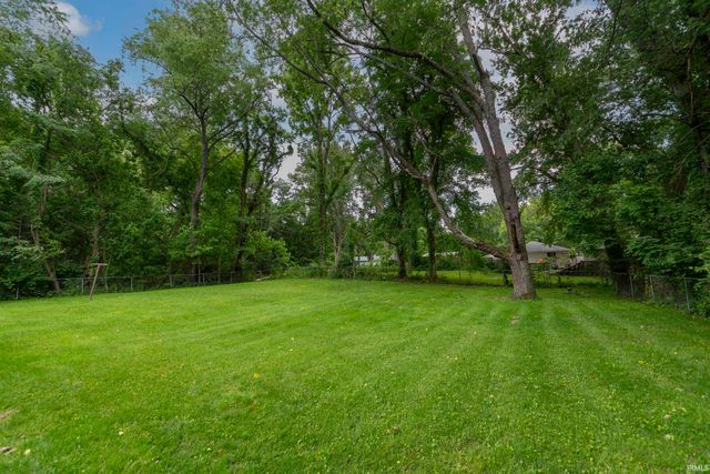 26490 Southport Drive, South Bend, IN 46628