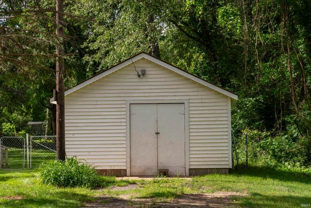 26490 Southport Drive, South Bend, IN 46628