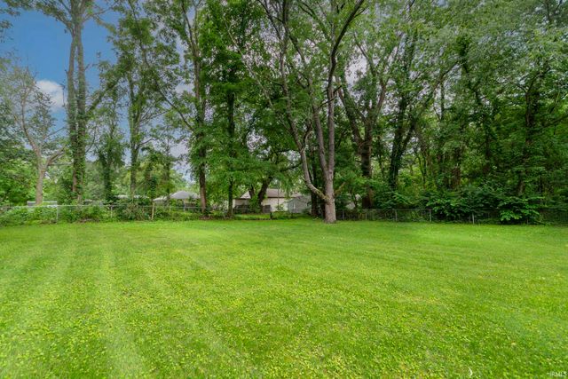 26490 Southport Drive, South Bend, IN 46628