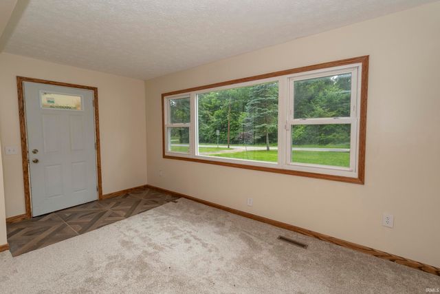 26490 Southport Drive, South Bend, IN 46628