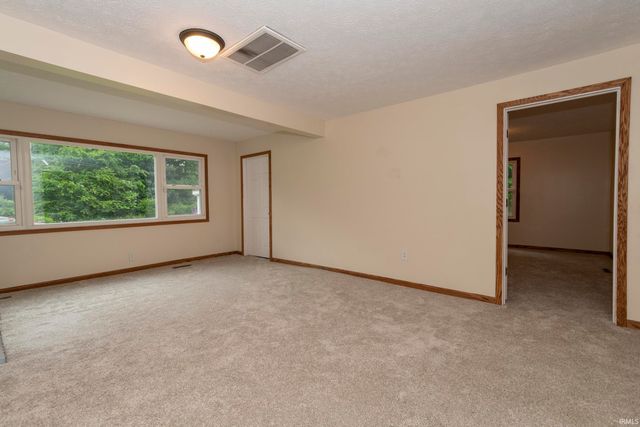 26490 Southport Drive, South Bend, IN 46628