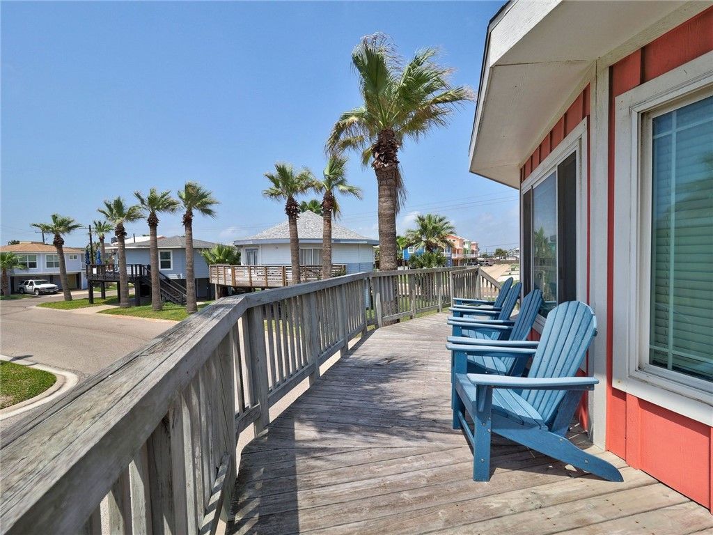 1923 S 11th St 8, Port Aransas, TX 78373 — photo 3