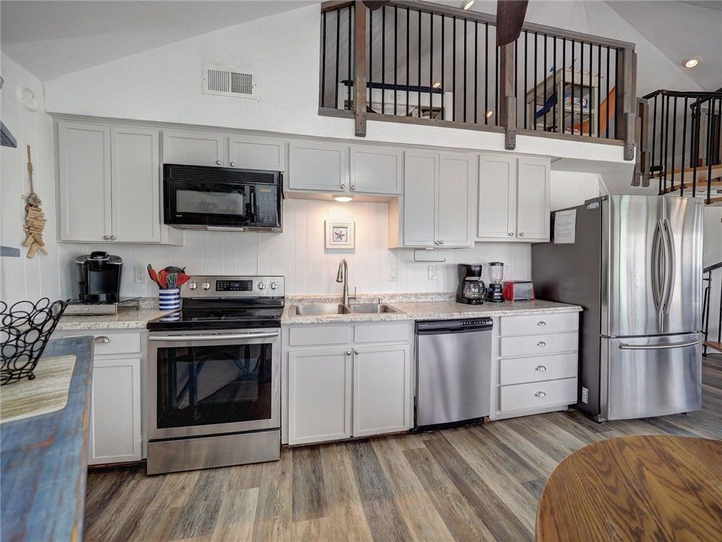1923 S 11th St 8, Port Aransas, TX 78373 — photo 5