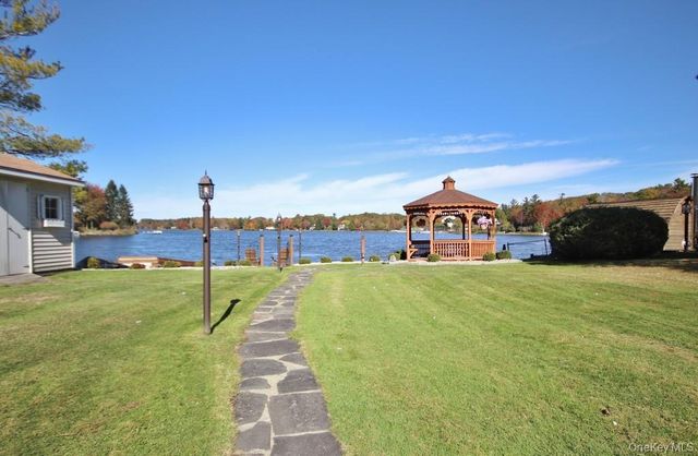 44 Lake Shore Drive S, Rock Hill, NY 12775