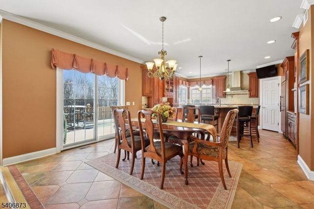 108 Hamilton Trl, Totowa Boro, NJ 07512