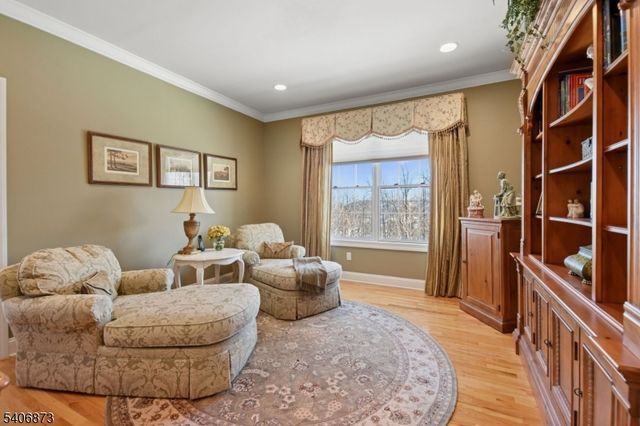 108 Hamilton Trl, Totowa Boro, NJ 07512