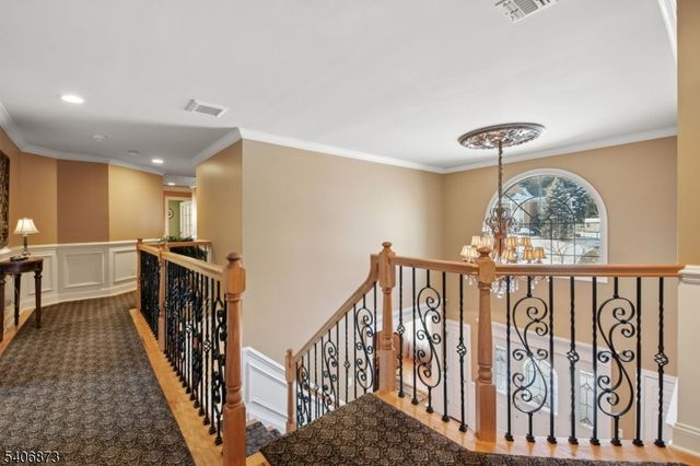 108 Hamilton Trl, Totowa Boro, NJ 07512