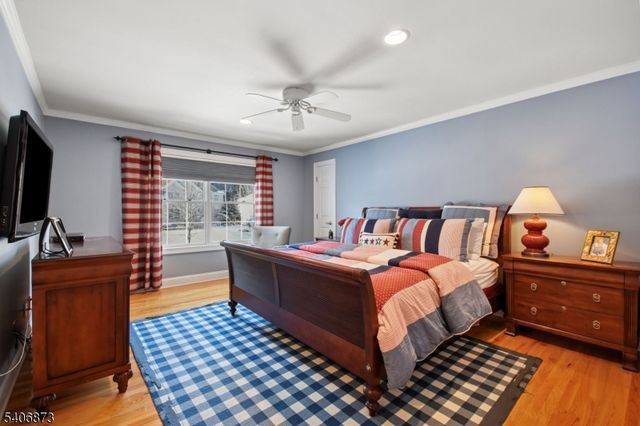 108 Hamilton Trl, Totowa Boro, NJ 07512