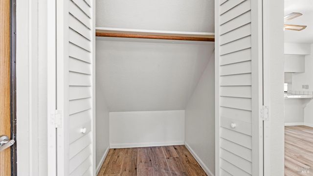 231 Park Ln, Vacaville, CA 95687