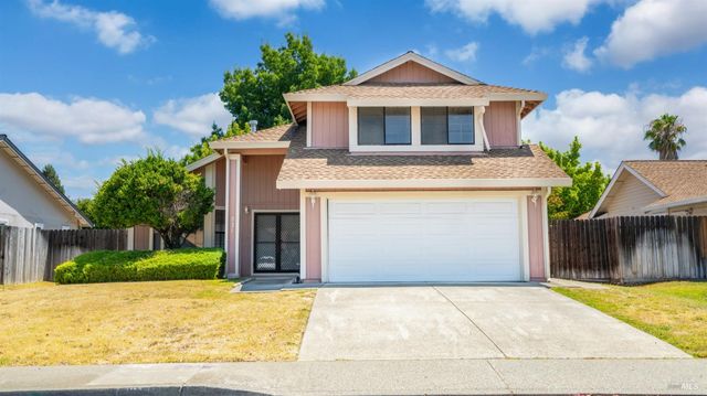 231 Park Ln, Vacaville, CA 95687