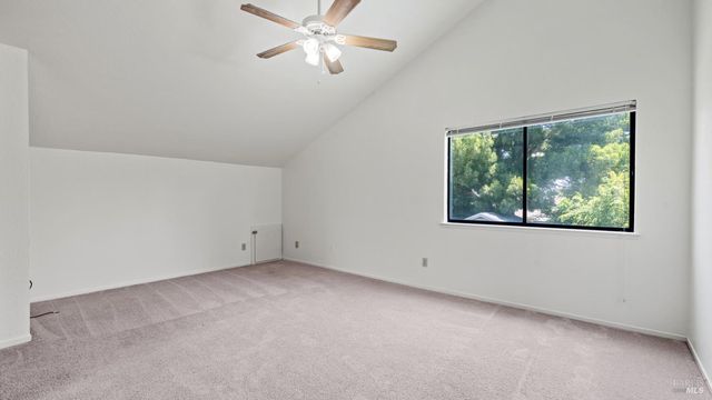 231 Park Ln, Vacaville, CA 95687