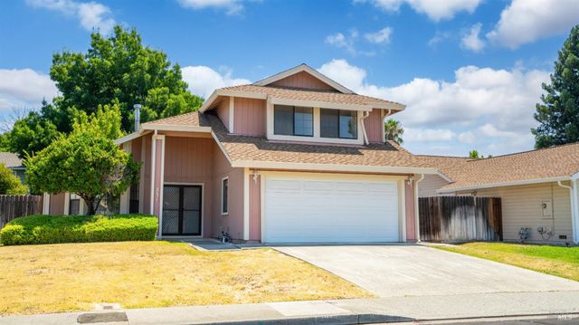 231 Park Ln, Vacaville, CA 95687