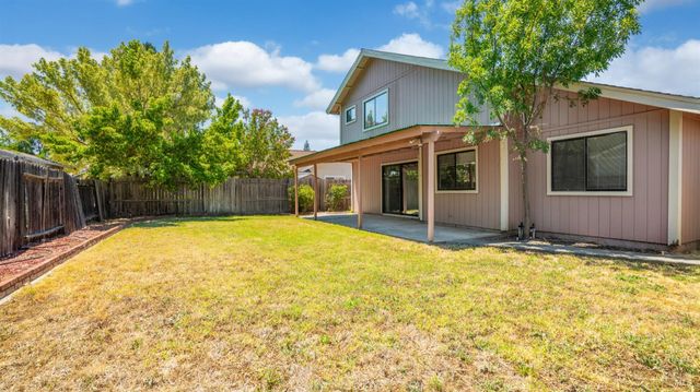 231 Park Ln, Vacaville, CA 95687