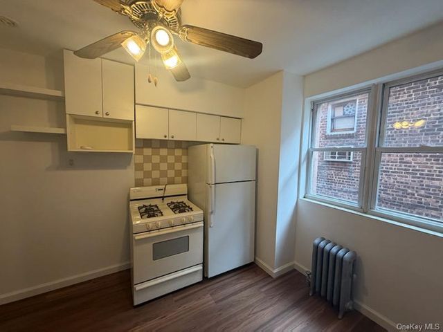 5766 63rd Street 2R, Maspeth, NY 11378